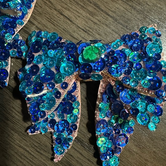 Handmade custom sequin shoe clips! - Picture 3 of 4